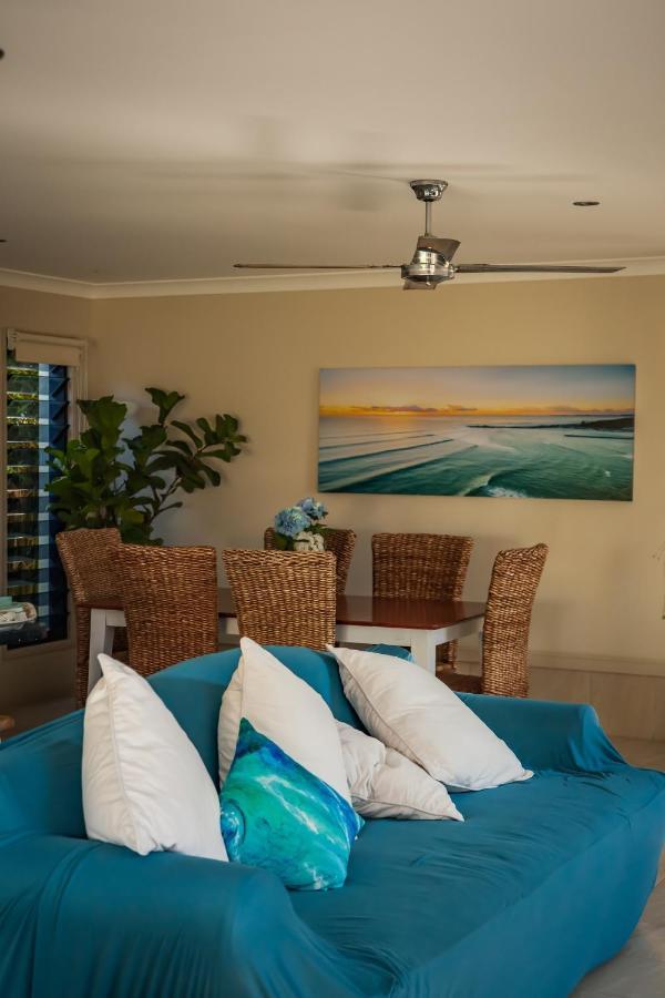 Beach Escape Magnesium Pool Dog Happy Gc Airport Apartment Gold Coast Exterior photo